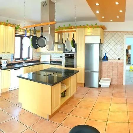 Vista Mar, 360 Sqm, Pool, Whirlpool, Gaming Room, 85 Sqm Roof Villa Tias