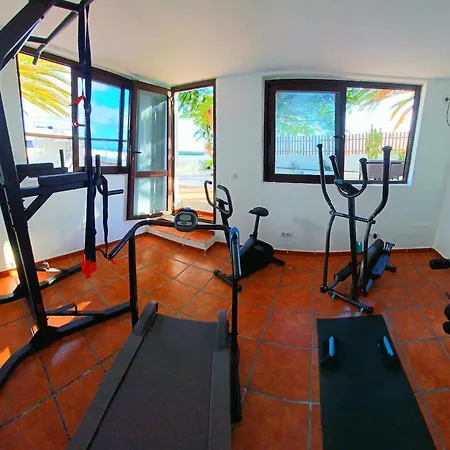 Vista Mar, 360 Sqm, Pool, Whirlpool, Gaming Room, 85 Sqm Roof * Tias